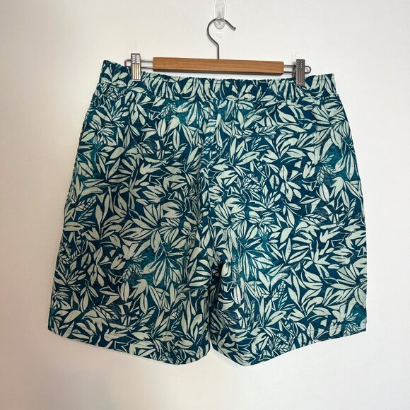 L.L. Bean - Men's Vacationland Stretch Swim Trunks, Print, 8" - Size L - Picture 4 of 4